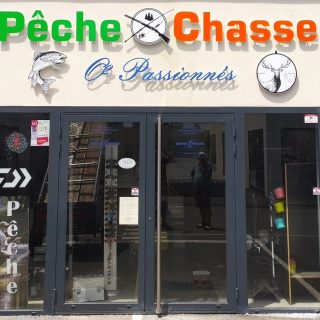 Enseigne Lettres découpées dibond
Pose sur taquet